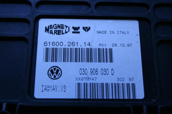 Wegfahrsperre Deaktivieren im Motorsteuergerät Magneti Marelli Plaste 1 Stecker